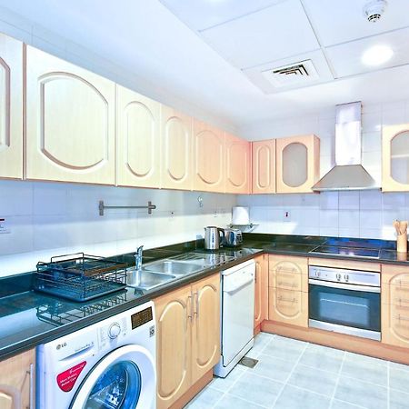 Bnbmehomes - Sit Back & Enjoy Seeing The Luxury Yachts Drive By - B67 Dubai Bagian luar foto