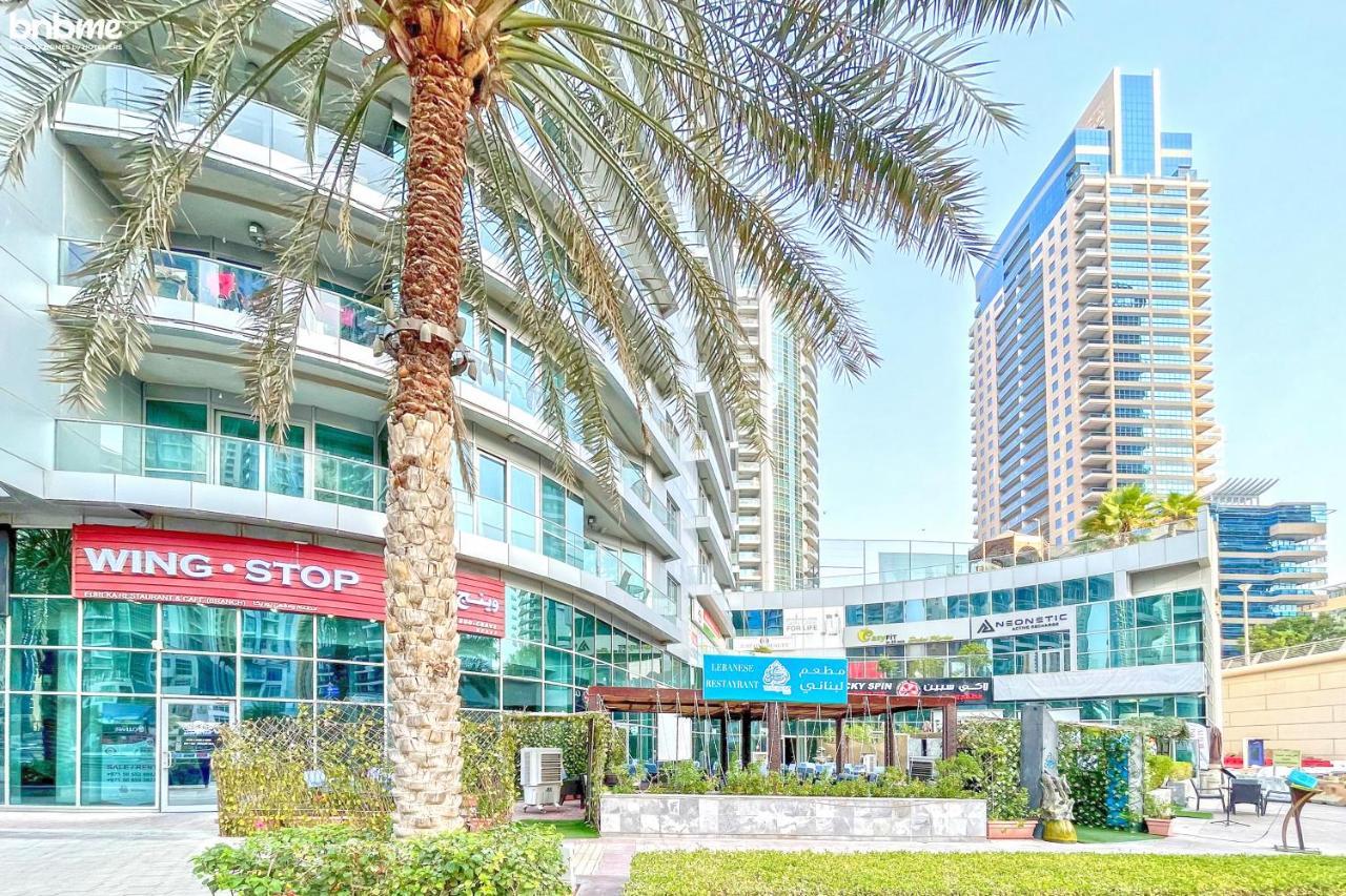 Bnbmehomes - Sit Back & Enjoy Seeing The Luxury Yachts Drive By - B67 Dubai Bagian luar foto